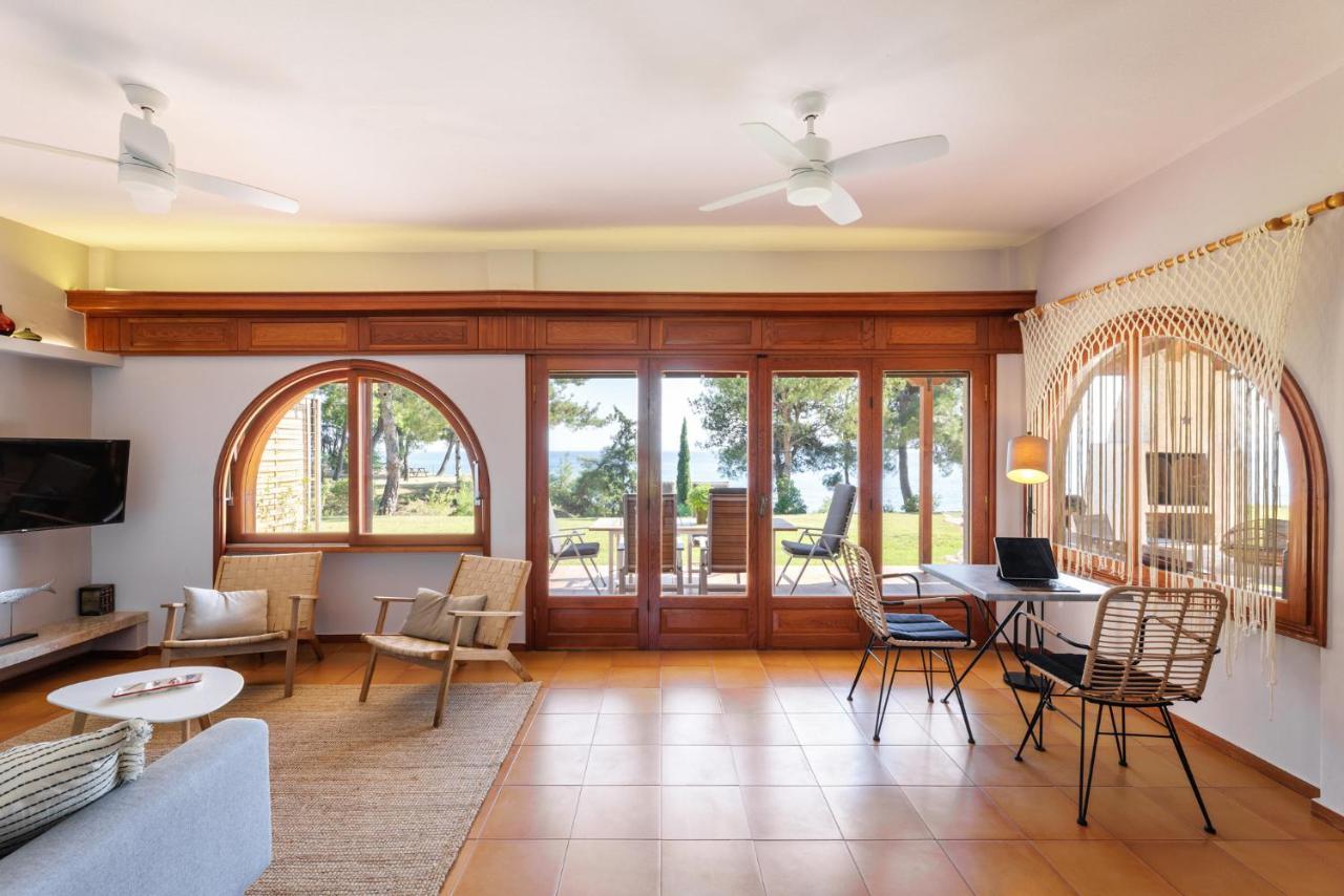 Luna Villa Private Beach Nea Iraklia Luaran gambar