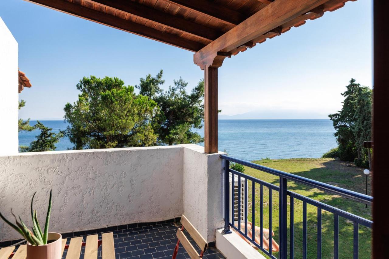 Luna Villa Private Beach Nea Iraklia Luaran gambar