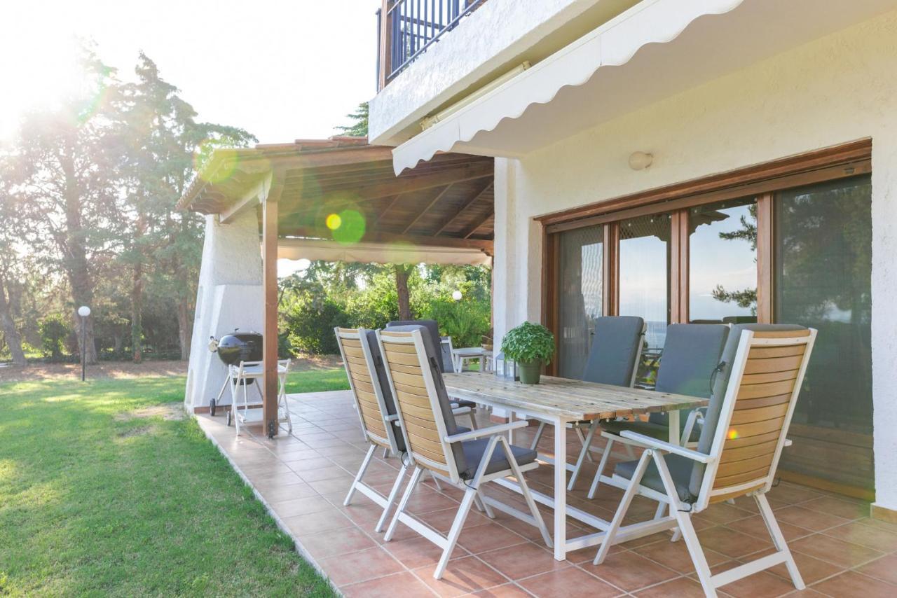 Luna Villa Private Beach Nea Iraklia Luaran gambar